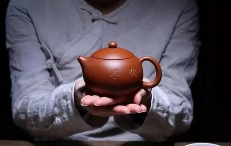 一笑傾人城，美徹千年西施壺 m.szwsmoon.cn