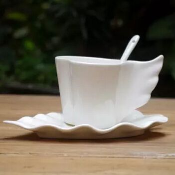 要微笑，像白瓷杯沿的精致 m.szwsmoon.cn